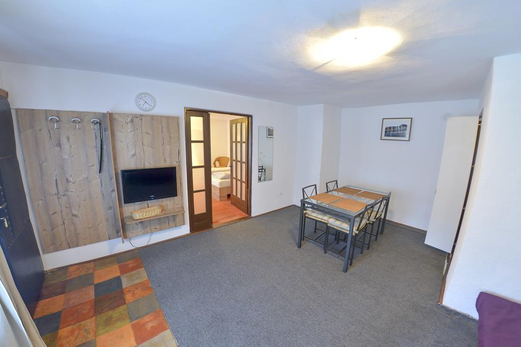 Apartment Gabriel Сибиу Екстериор снимка